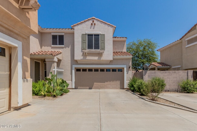 Building Photo - 204 W Mountain Sage Dr