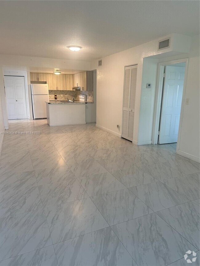 Building Photo - 3901 NW 9th Ave Unit 2 Rental