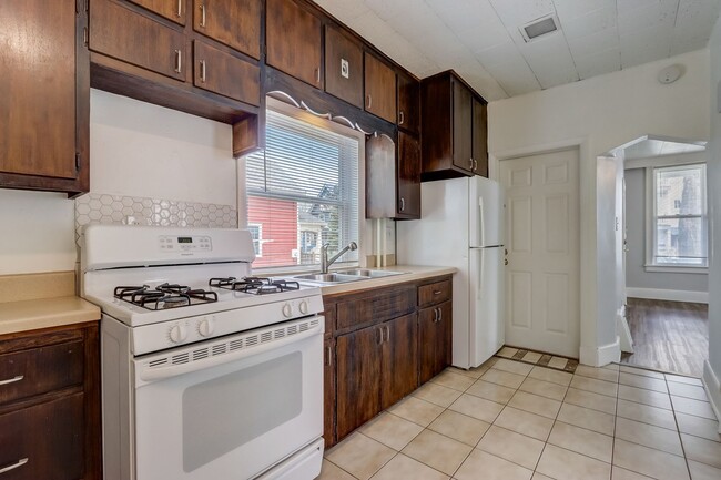 Photo - 1811 N Warren Ave Unit Lower Front
