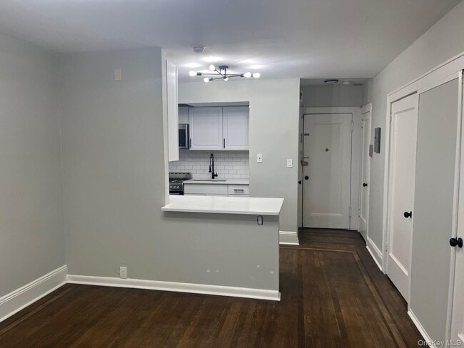 Photo - 10 Oakridge Pl Unit 8D