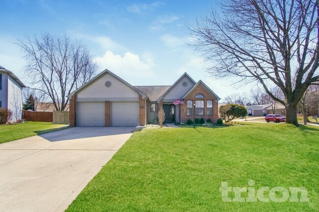 Building Photo - 6621 Pamona Cir