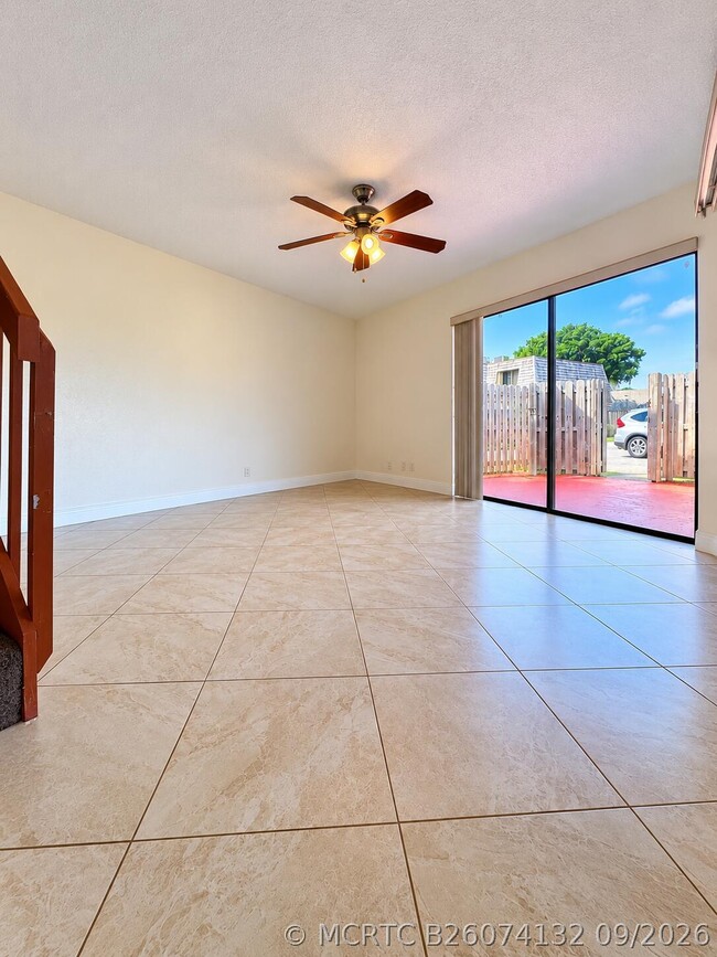 165 Lake Arbor Dr