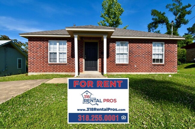 3 Bedrooms, 3 Bathrooms, & Close to Campus... - 3 Bedrooms, 3 Bathrooms, & Close to Campus... House