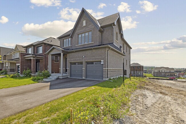 Photo - 1090 Denton Dr