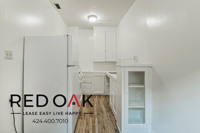 Photo - 836 Sanborn Ave Unit 211