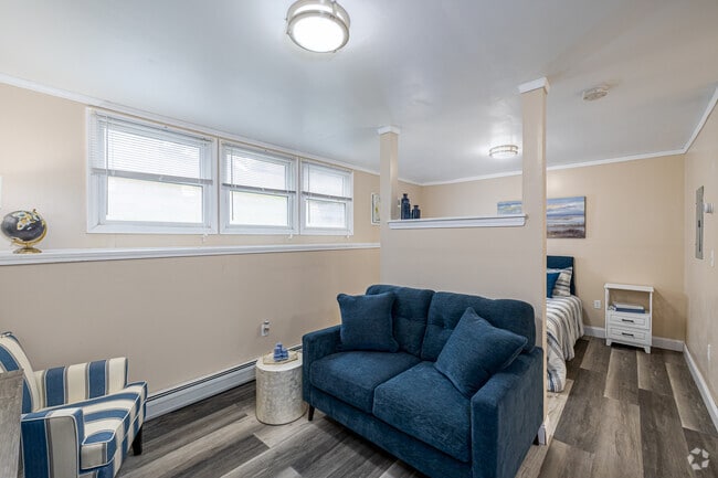 Studio Three - 425SF - Living Area