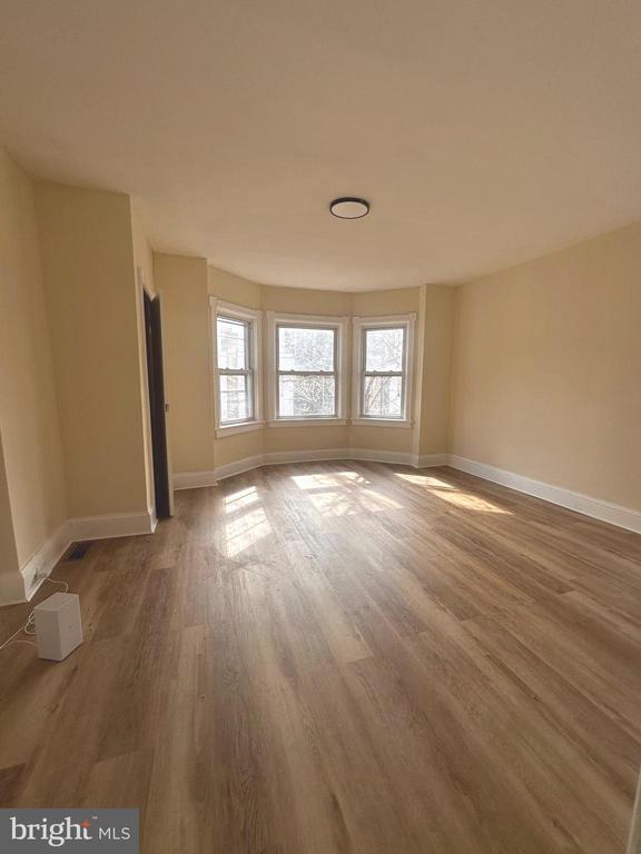 Photo - 24 General Greene Ave