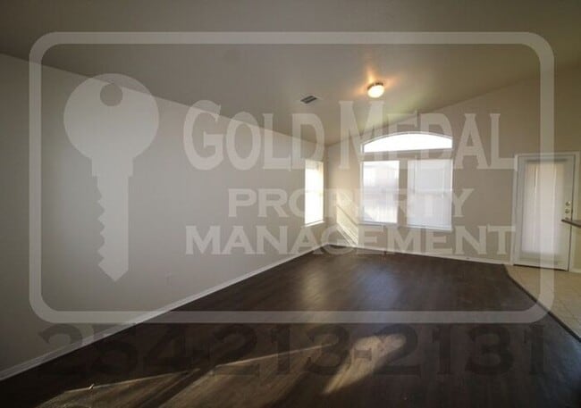 Photo - Willamette Wins – Where Convenience Meets Everyday Living!