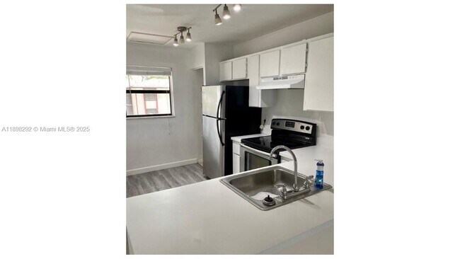 Photo - 911 NE 209th Terrace Unit 202