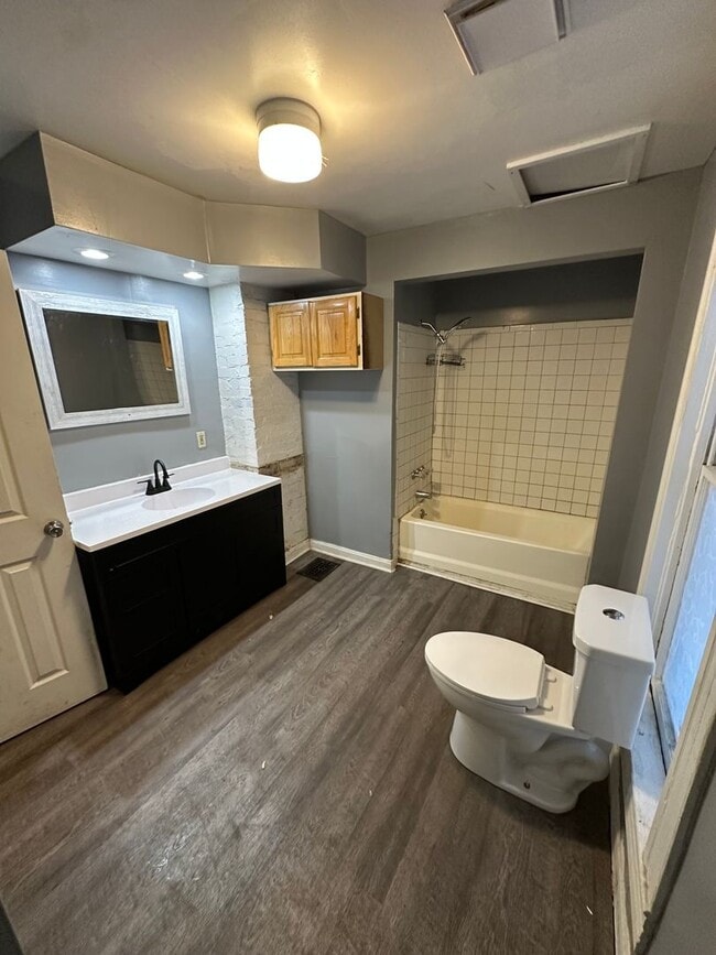 Photo - 421 W Lawrence St Unit 421 West Lawrence Street- 1
