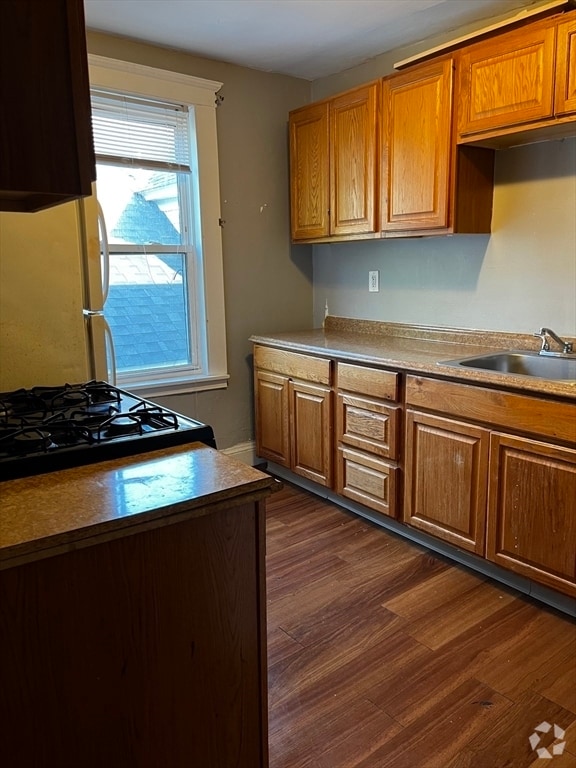 Building Photo - 42 Floyd St Unit 3 Rental