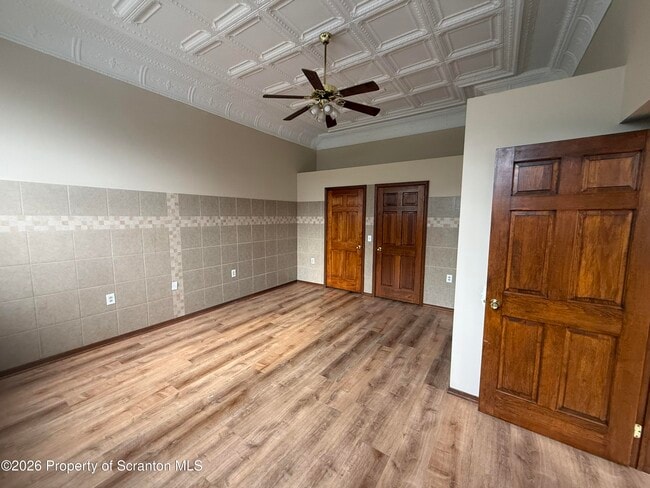Photo - 1301 Main St