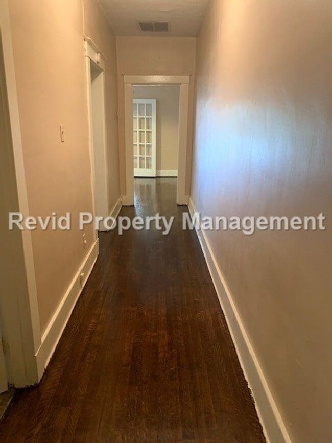 Photo - 1536 Tutwiler Ave Unidad ESS - 1536 East