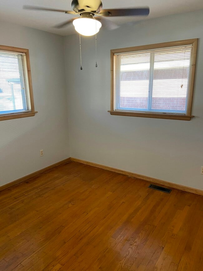 Photo - 312 Tullahoma Dr