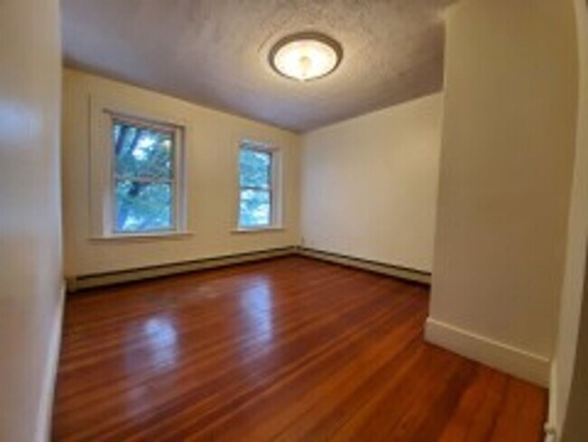 Photo - East Cambridge 3 BR Apartment - NO FEE - 9/1/26