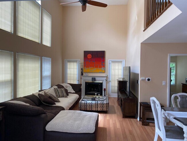 Photo - 950 Sweetflower Dr