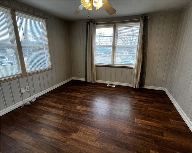 Photo - 3012 Cambridge Rd