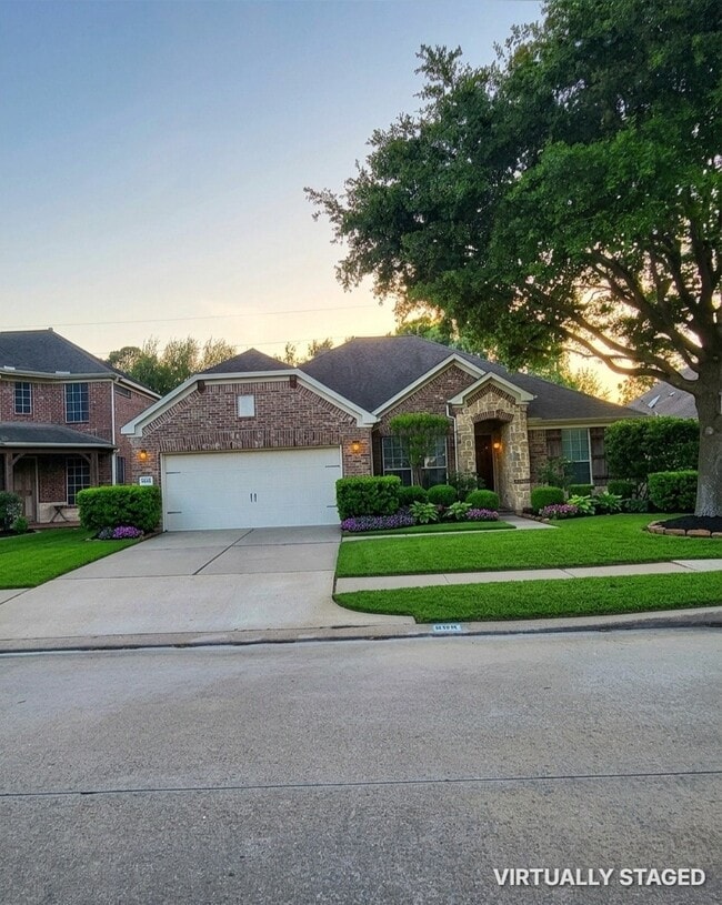 Photo - 606 Admiral Bay Ln