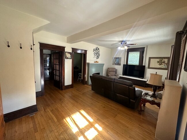 Photo - 1841 Oxford Ave SW Unit 2 Bd 1 Ba Eco Apartment