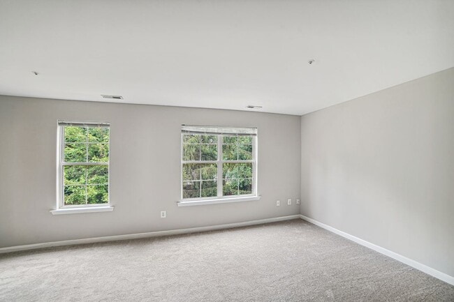 19 Harbor Tree Ct