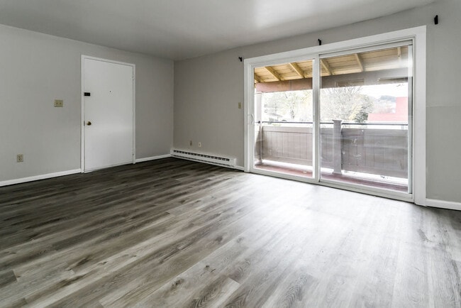 10 Kellogg Rd