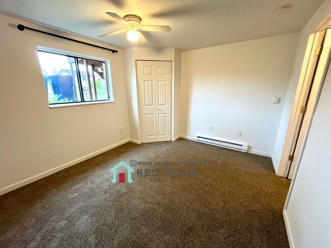 Photo - 706-42A 42A St N Unit Downstairs