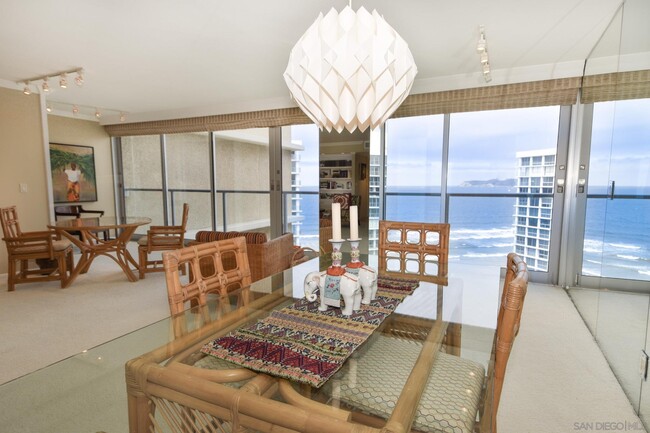 Building Photo - 1750 Avenida Del Mundo Unit 1406 Rental