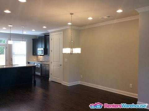 1737 Kenstone Walk