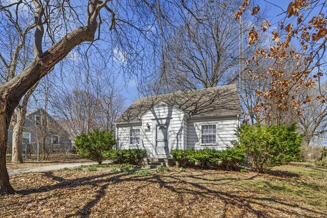 Photo - 208 Arcadia Dr