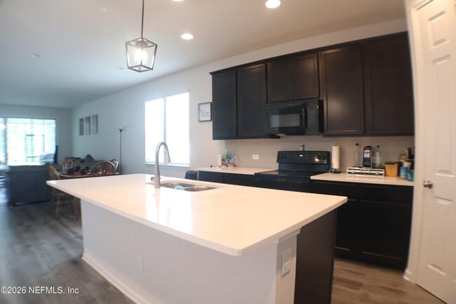 Photo - 5132 Sawmill Pt Wy