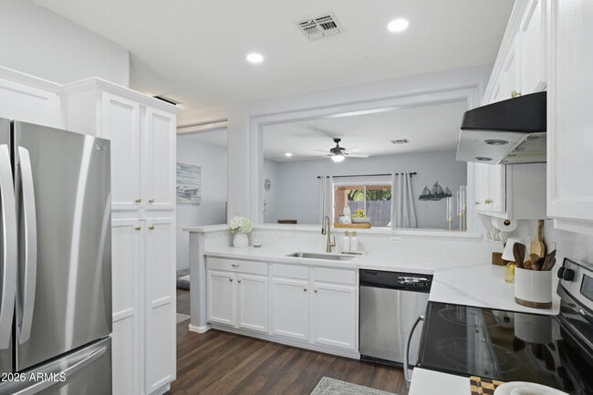Photo - 15341 W Maui Ln