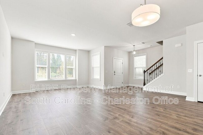 Photo - 803 Lachicotte Creek Dr