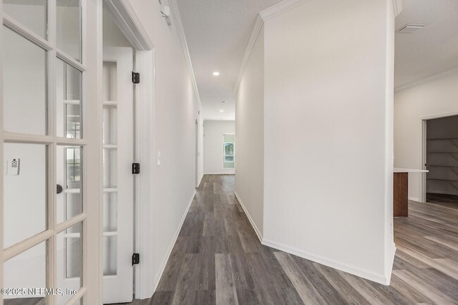 Photo - 737 Hazelmoor Ln