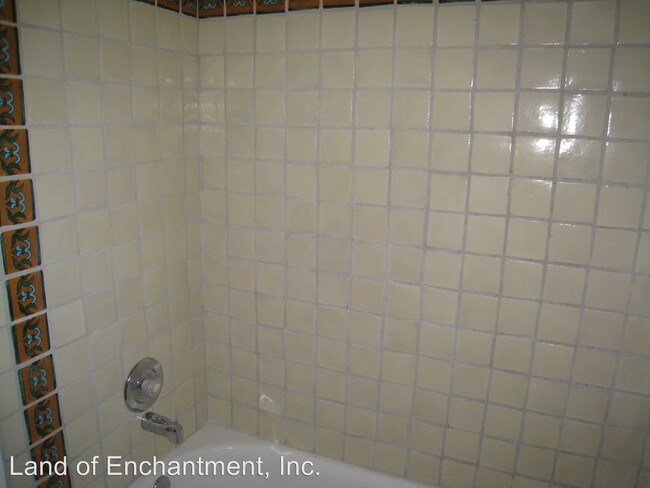 Photo - 5900 Marble Ave Unidad #212