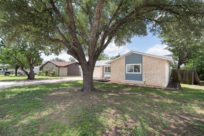Photo - 1515 Glenmeadows Dr