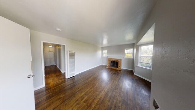 Photo - 4788 College Ave