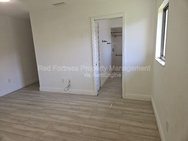 Photo - 1420 SE 19th St