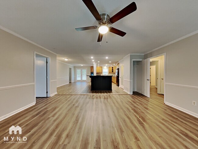 2004 Benttree Dr