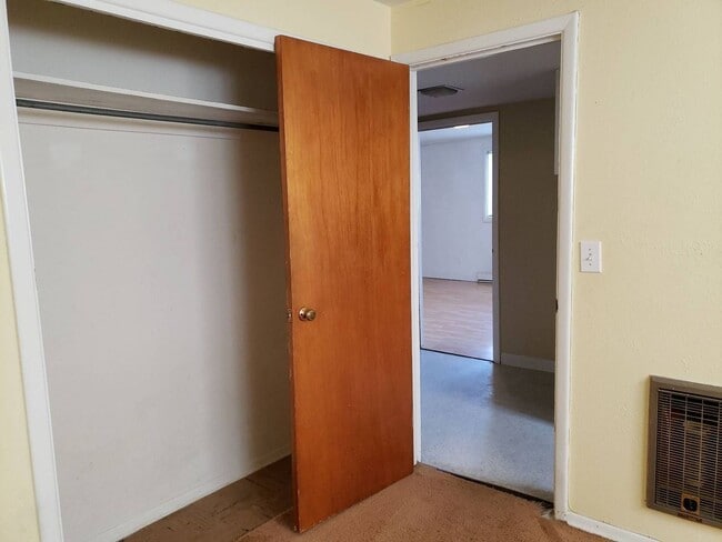 Photo - 463-465 SW State Street Unit 463