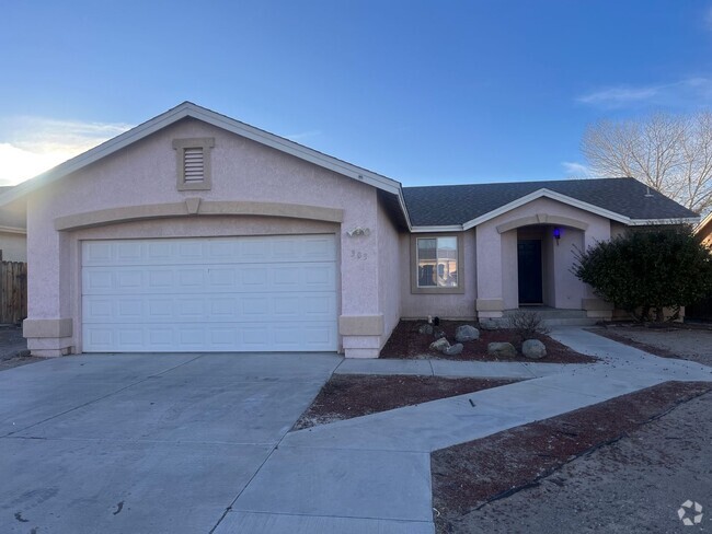 Building Photo - Nice home in Glen View Estates in Fernley, NV