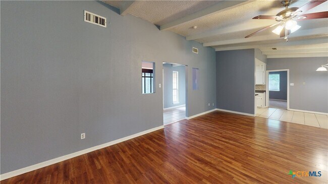 Photo - 1404 E Vardeman Ave