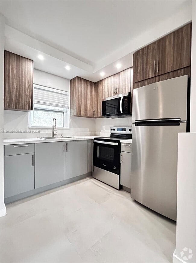 Building Photo - 1301 N 12th Ct Unit 10A Rental
