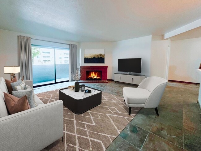 Building Photo - 2 Bedroom, 2 Bath, 1200 square feet, Gated Community