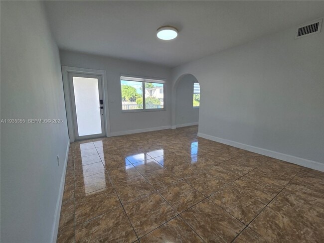 Photo - 6240 SW 21st St Unidad 6240