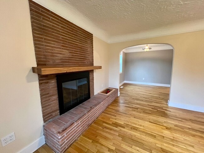 Photo - 2 PENDING APPLICATION; Charming 2 BD + Studio (Water Included)