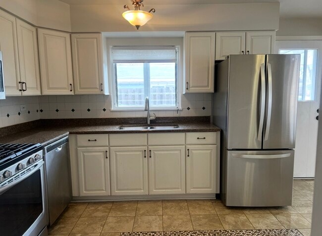 Photo - 2616 Fontana Dr