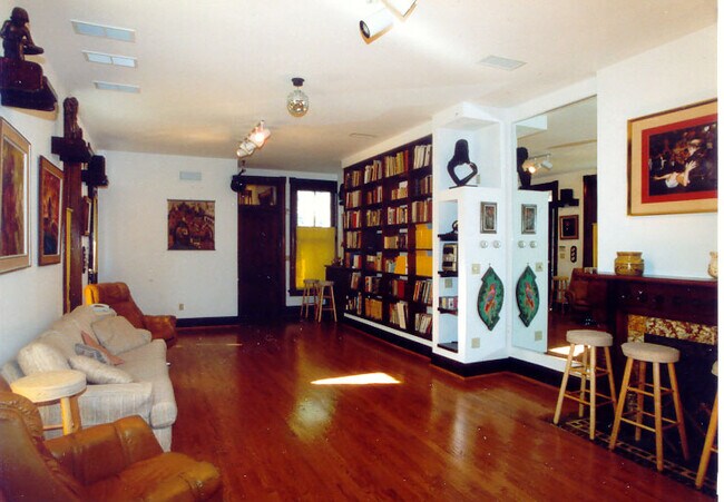 Photo - 2959 Deckebach Ave