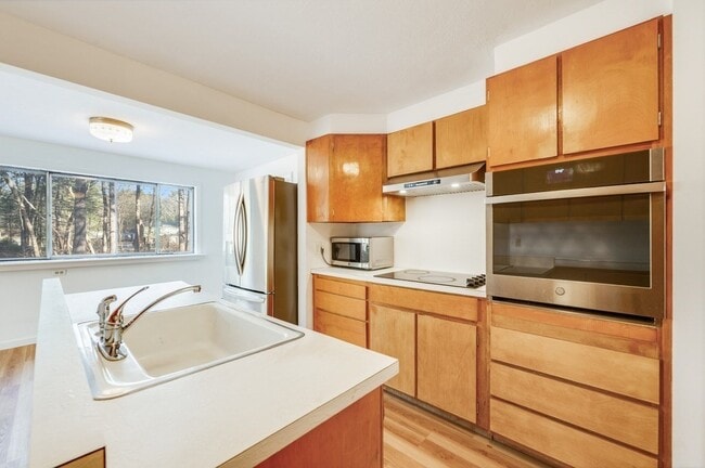 Photo - 250 Hudson Rd