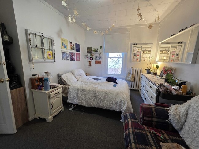 Photo - 493 Johnson St