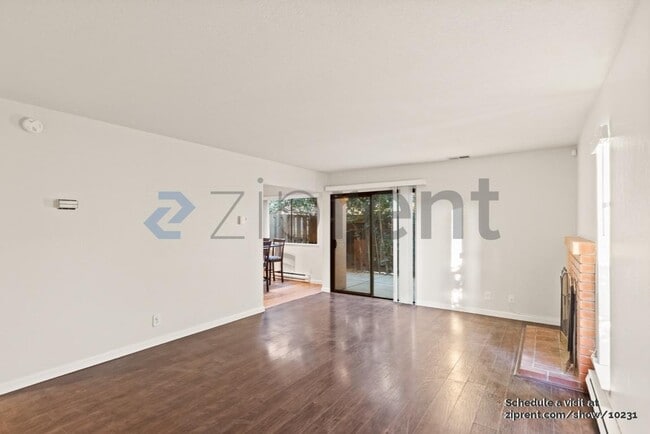 Photo - 2470 Poett Ln